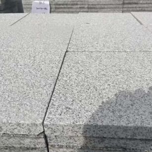 西宁 白麻花岗岩石材推荐 荔枝面地铺石