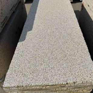 西宁 黄金麻花岗岩荔枝面毛板，半成品