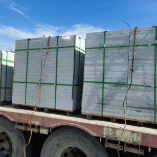 西宁 芝麻白花岗岩地铺石装车日常