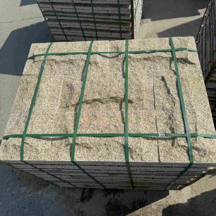 西宁 黄金麻花岗岩石材自然面蘑菇石成品