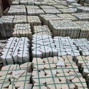 西宁 黄金麻白麻花岗岩荔枝面地铺石(冰裂纹)