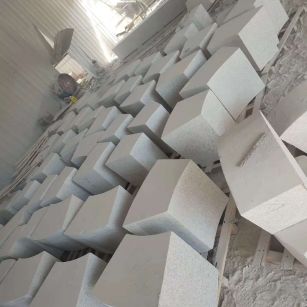 西宁 白麻花岗岩异形坐凳