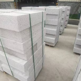 西宁 白麻花岗岩路沿石，立缘石，平缘石，路牙石，道牙石，马路牙子等