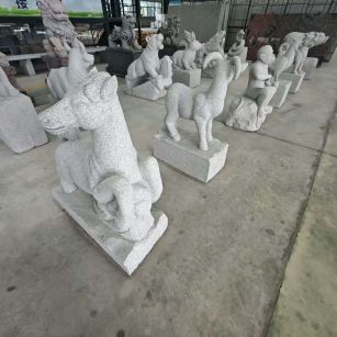 西宁 芝麻白花岗岩造型立体雕刻——十二生肖