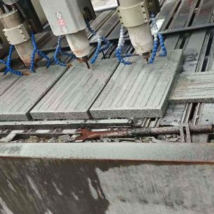 西宁 芝麻白花岗岩荔枝面盲道雕刻