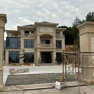 西宁 黄金麻花岗岩别墅雕花外墙干挂配上门口雕花罗马柱