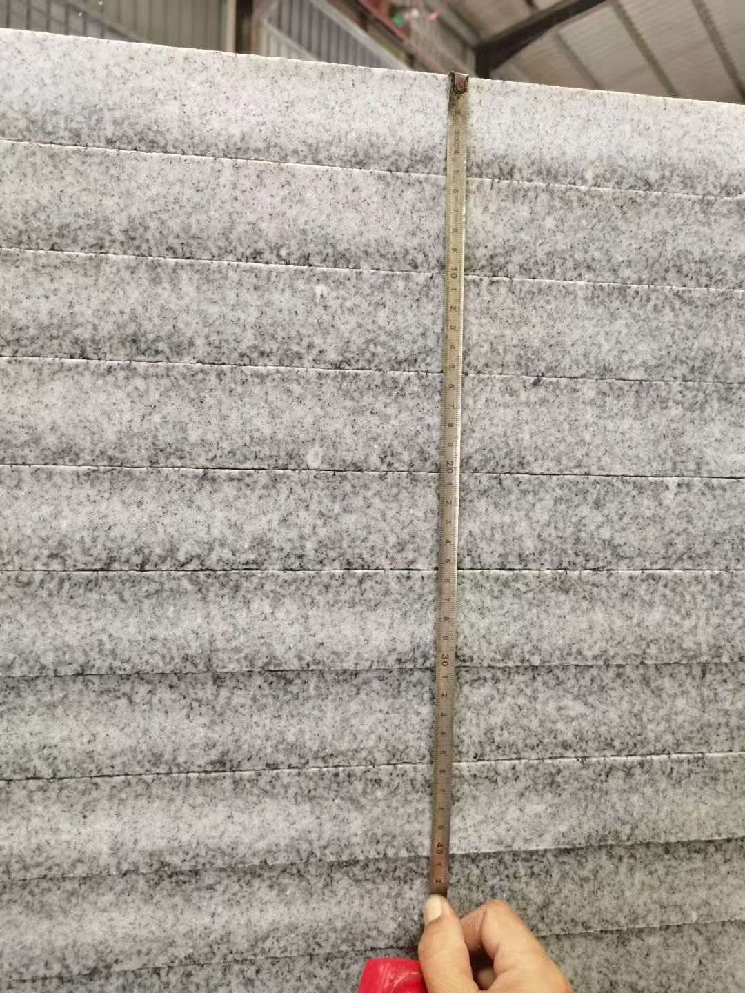 西宁 芝麻白火烧成品厚薄均匀，B料价格接近A料质量