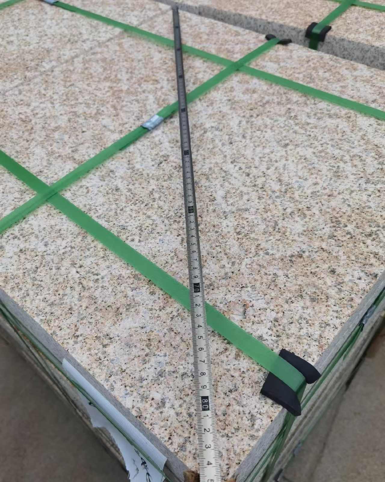 西宁 黄金麻火烧面地铺石