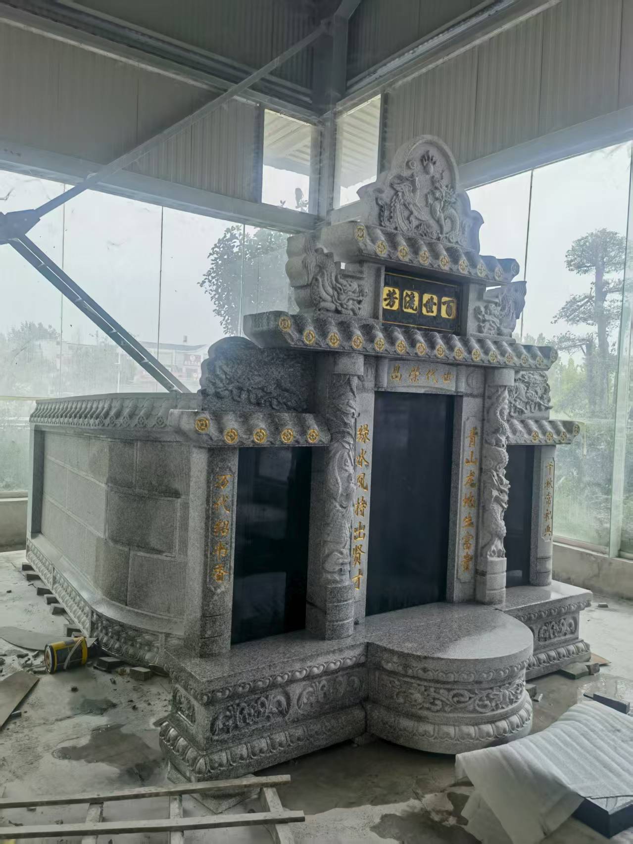 西宁 芝麻白墓碑效果展示图