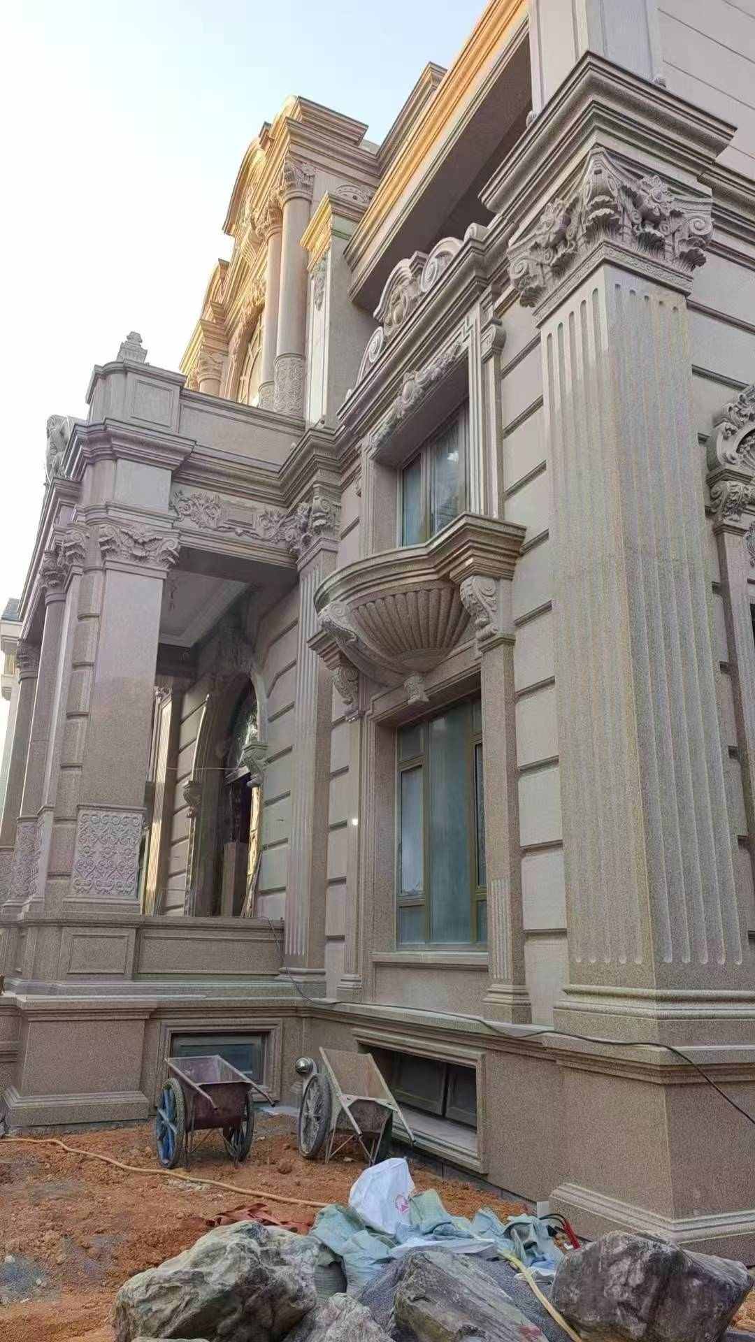 西宁 黄金麻花岗岩光面别墅外墙干挂施工完成