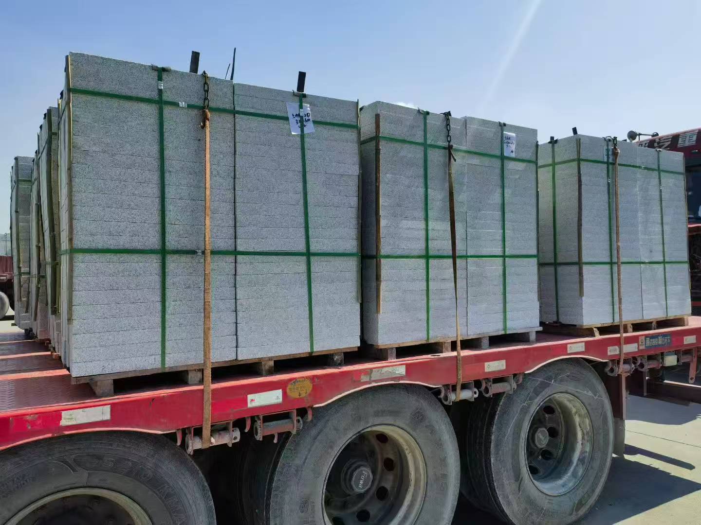 西宁芝麻白花岗岩出货日常地铺石