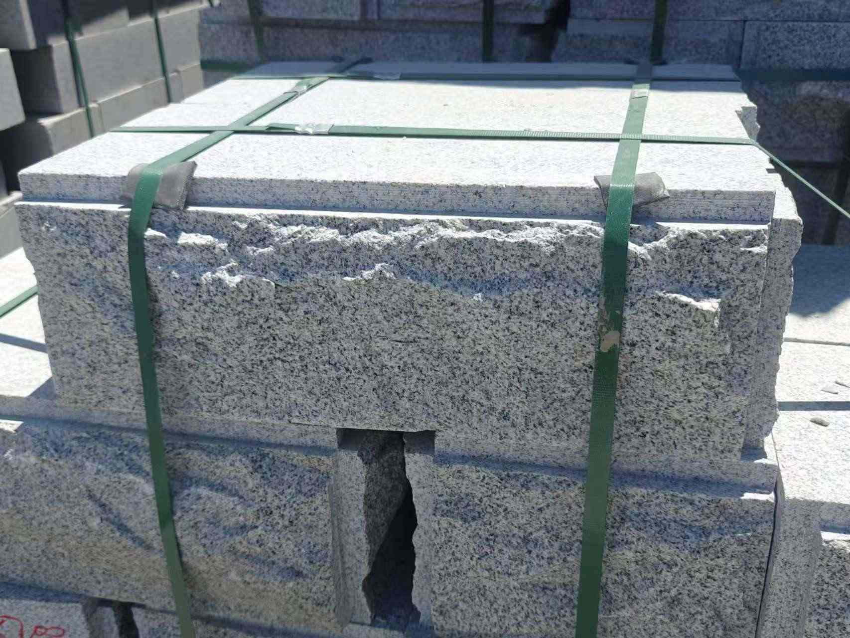 西宁 芝麻白花岗岩自然面成品