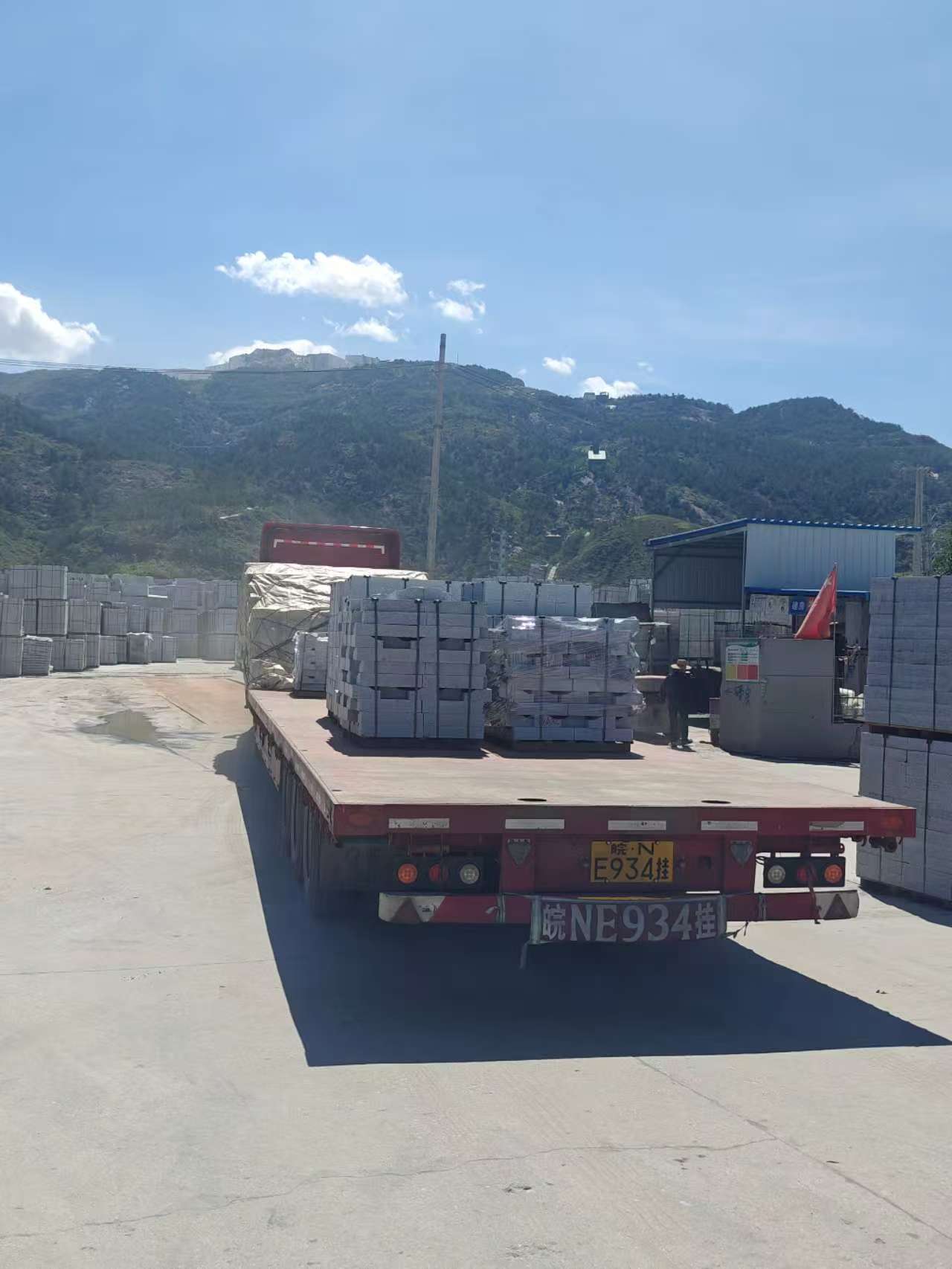 西宁 芝麻白仿形路沿石，直形路沿石