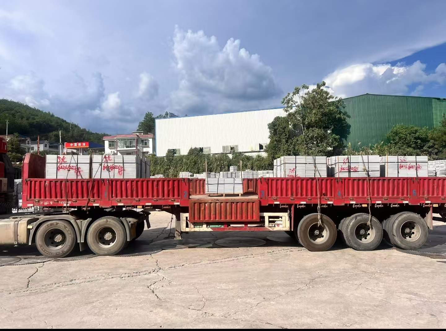 西宁 芝麻灰花岗岩地铺石出货日常