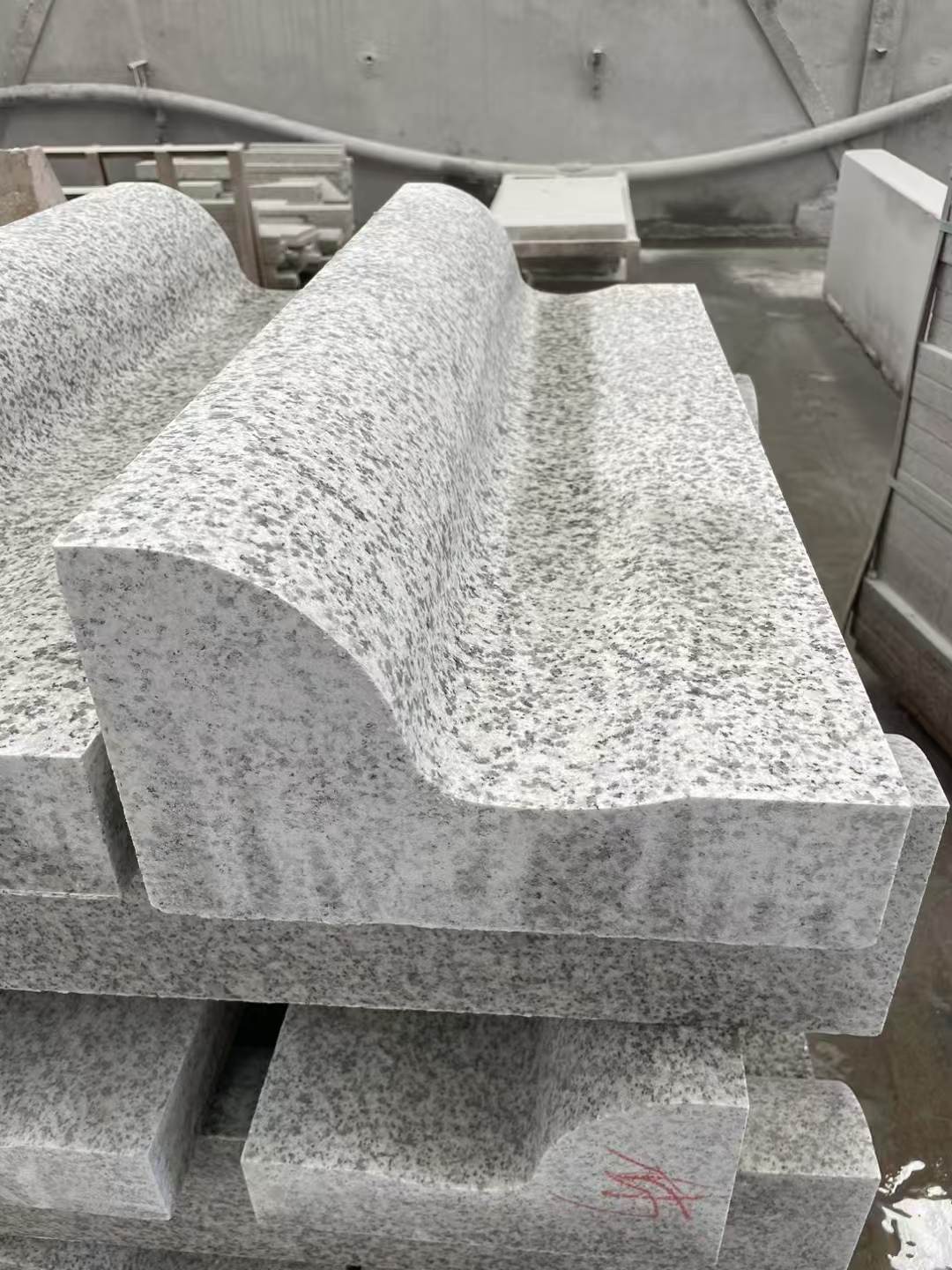 西宁 白麻花岗岩S型路沿石，路侧石，马路牙子等